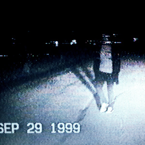 黑鬼大战甜美免费播放
